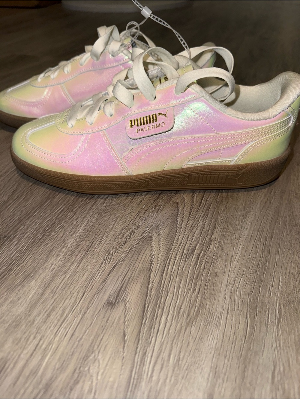 Puma Palermo Iridescent Sneakers with Gum Sole Size 7.5